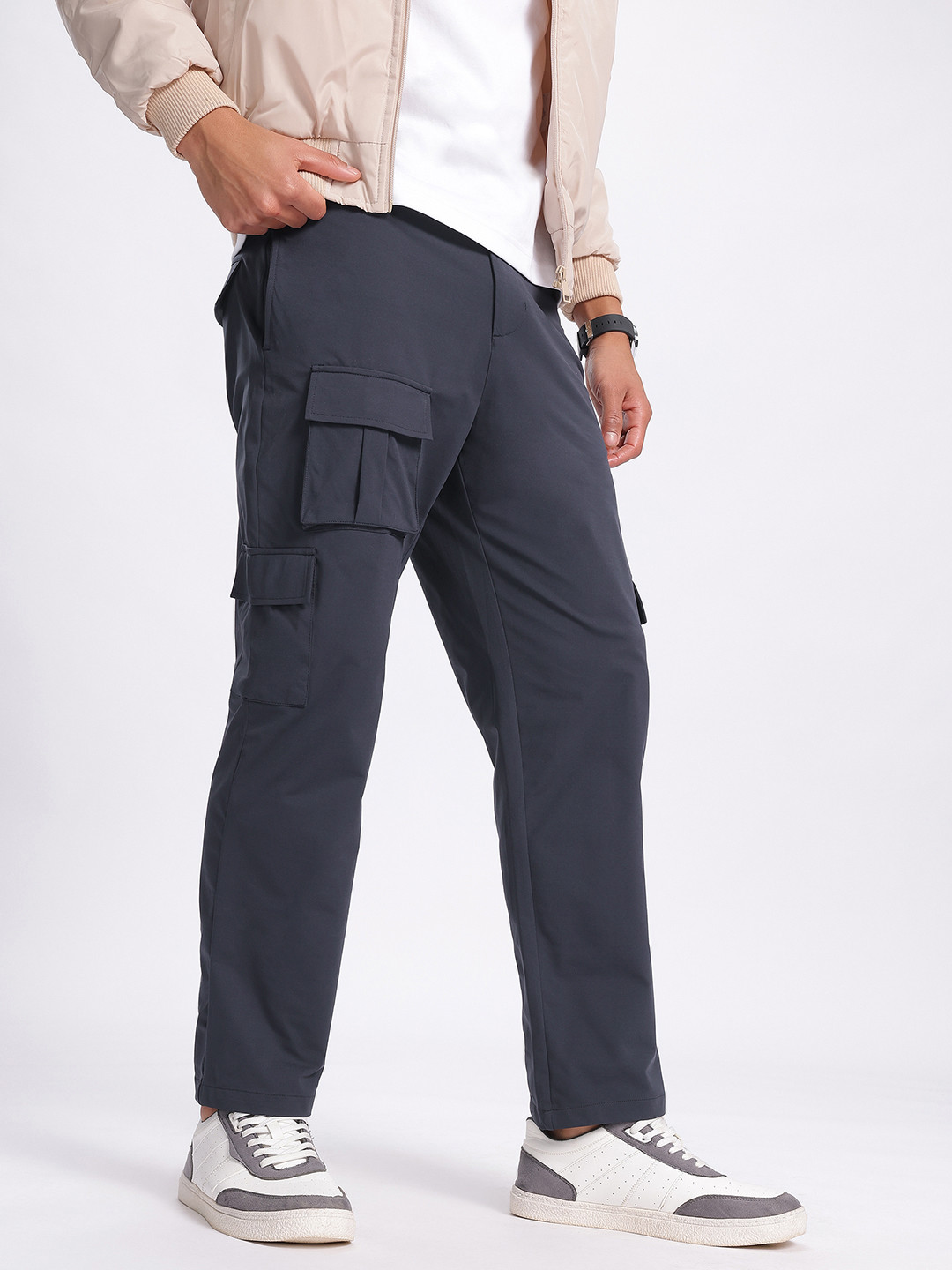 glitchez Men Mid-Rise Cargo Style Tapered Fit Trousers