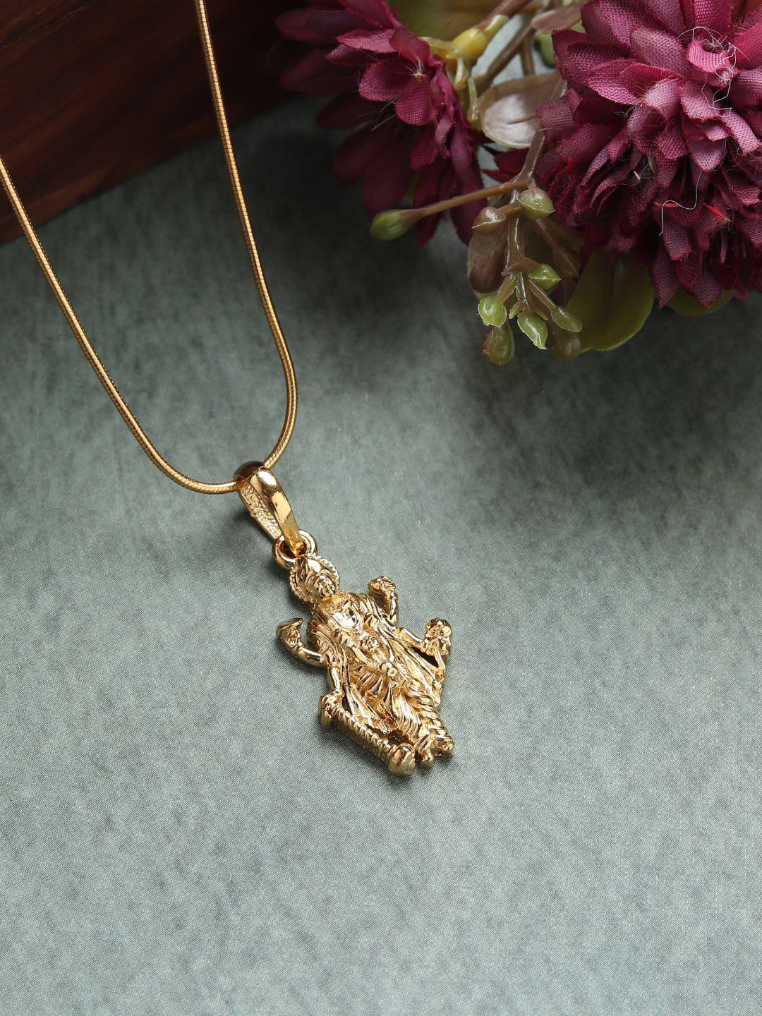 Metronaut 925 Silver 22 KT Gold-Plated Vishnu Pendant With Chain