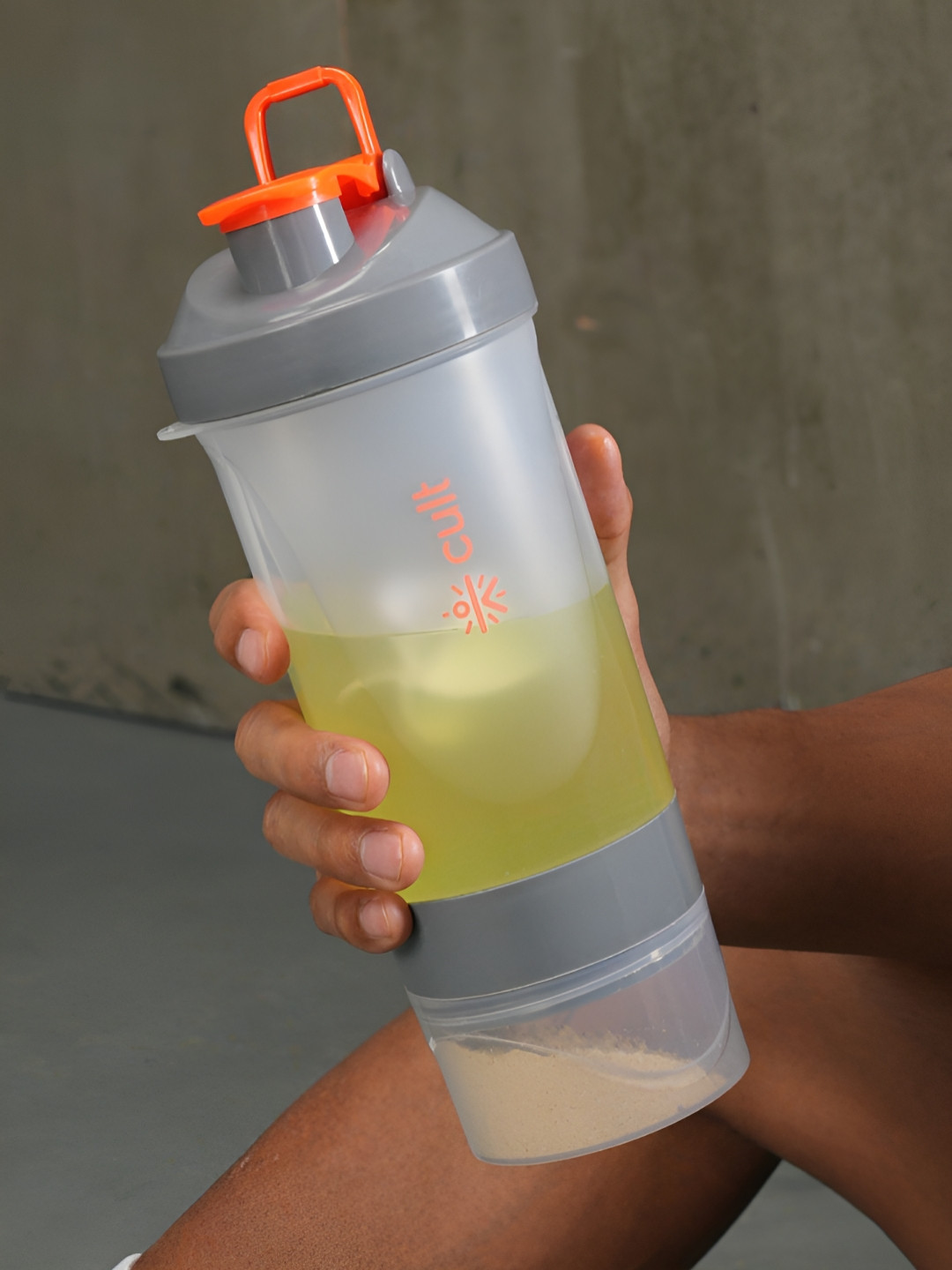 CULT Spider Shaker Orange Brand Logo Plastic Spill Proof Shaker - 500ml