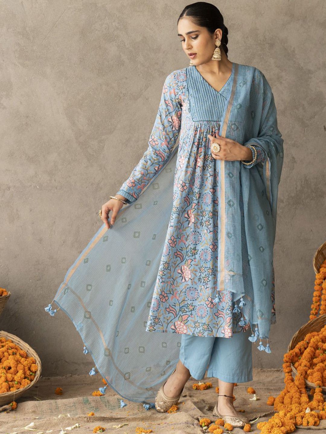 AKISO Women Blue Front Gather Detailed V-Neck Kurta Set With Dupatta