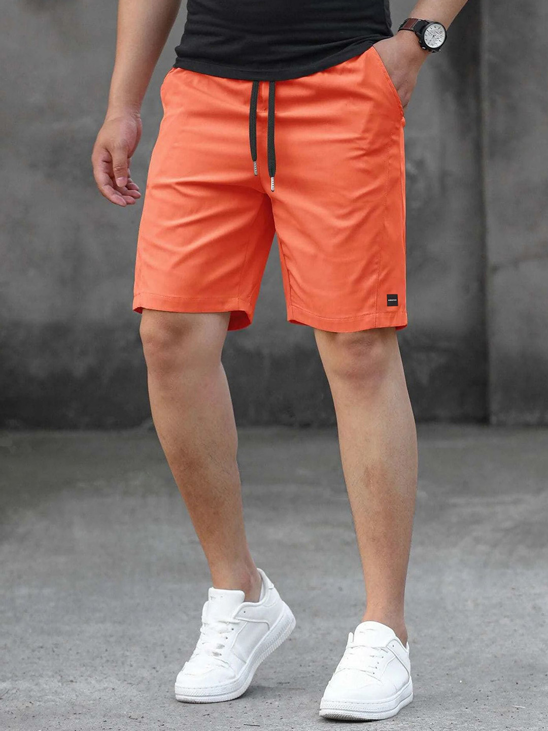 StyleCast x Revolte Men Skinny Fit Low-Rise Knee Length Outdoor Shorts