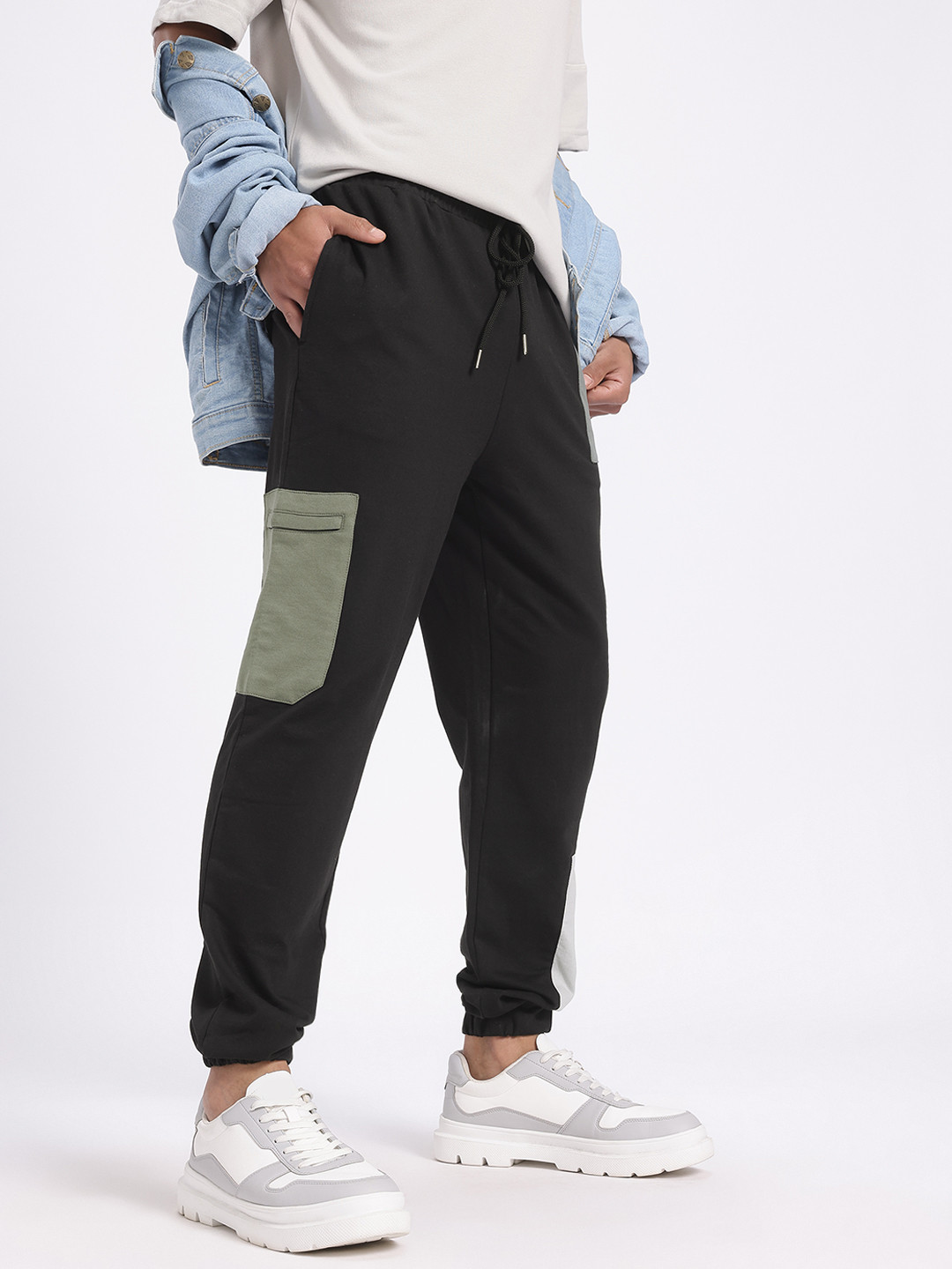 glitchez Men Pop Pockets regular Fit Joggers