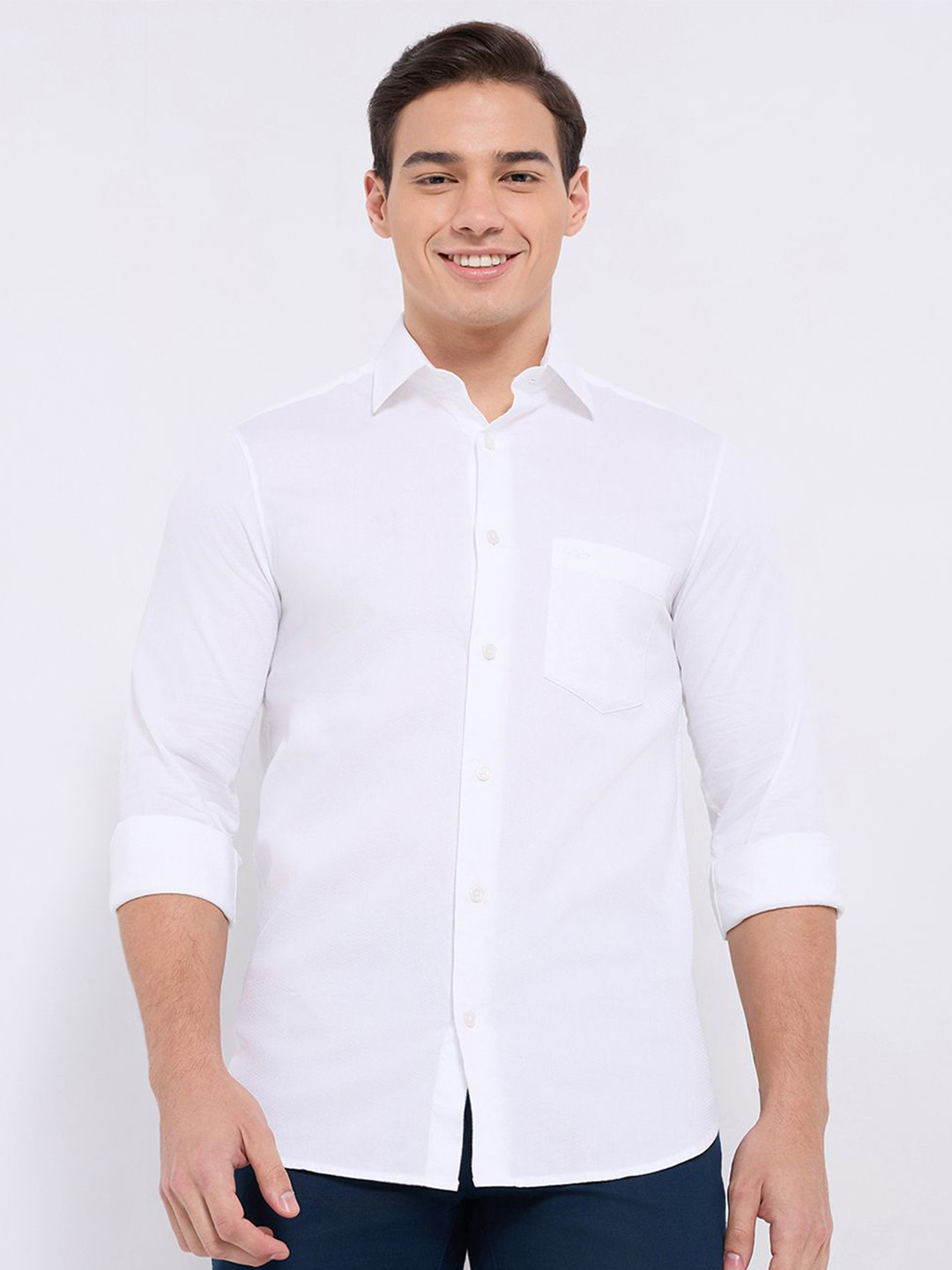 ColorPlus Men Solid Regular Fit Structure Pattern Pure Cotton Spread Collar Casual Shirt