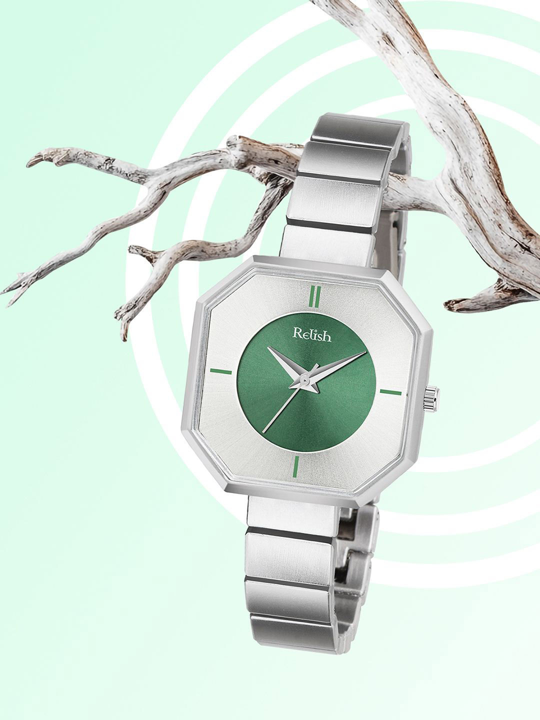 Relish Women Dial & Stainless Steel Straps Analogue Watch RE-LW6002