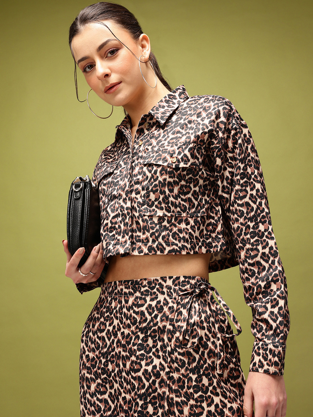glitchez Printed Cropped Regular Fit Shirt
