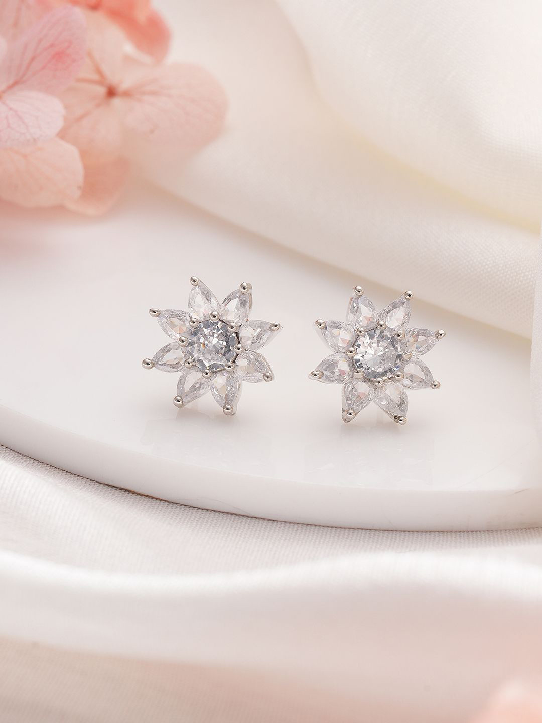 Jazz and Sizzle Star Shaped Studs Earrings
