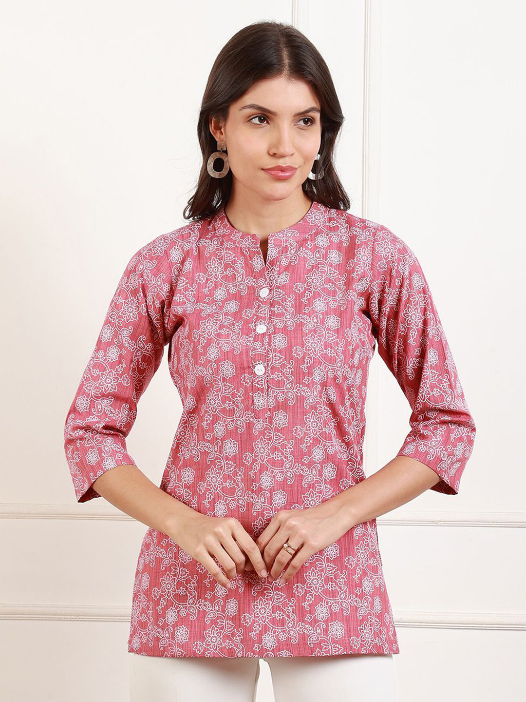 MORDEN MUSE Floral Printed Kurti