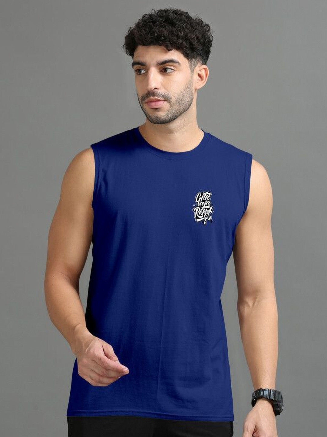 Triptee Men Graphic Printed Pure Cotton Applique T-shirt