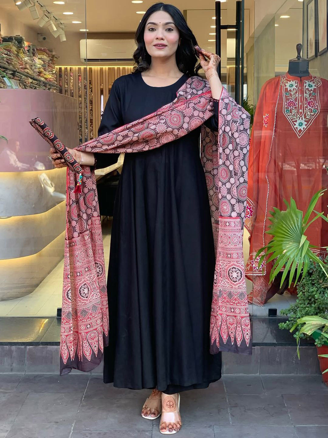 BAESD Women Solid A-Line Regular Calf Length Kurti Palazzos With Dupatta