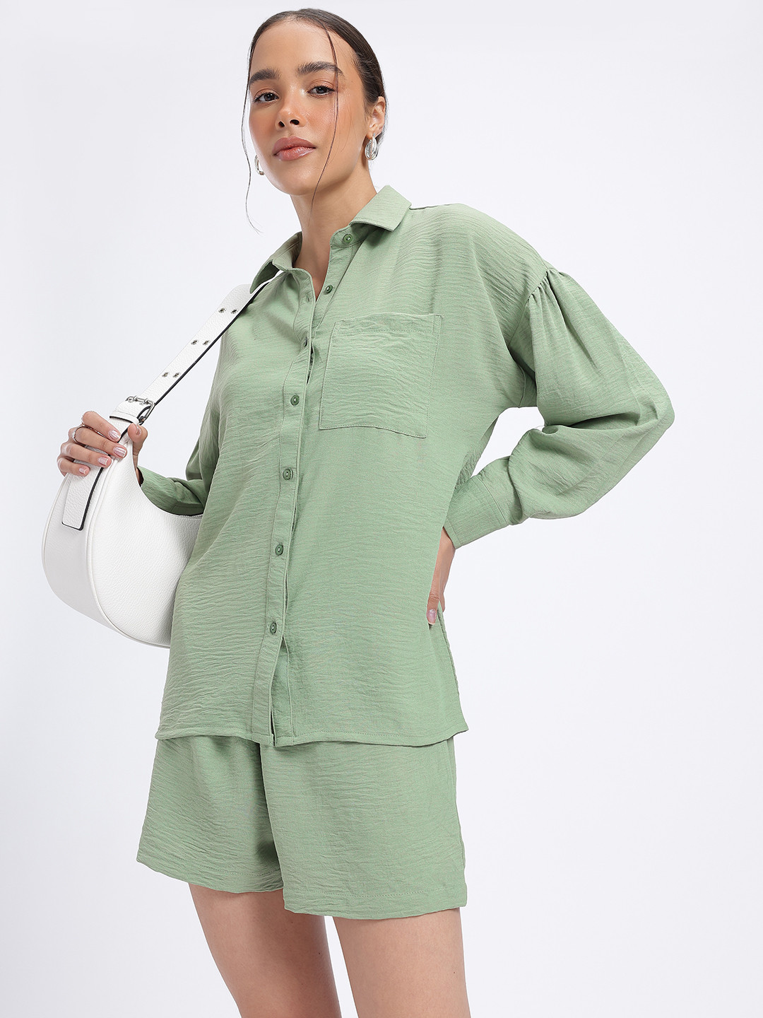 glitchez Crinkled Drop-Shoulder Sleeves Shirt with Mini Shorts