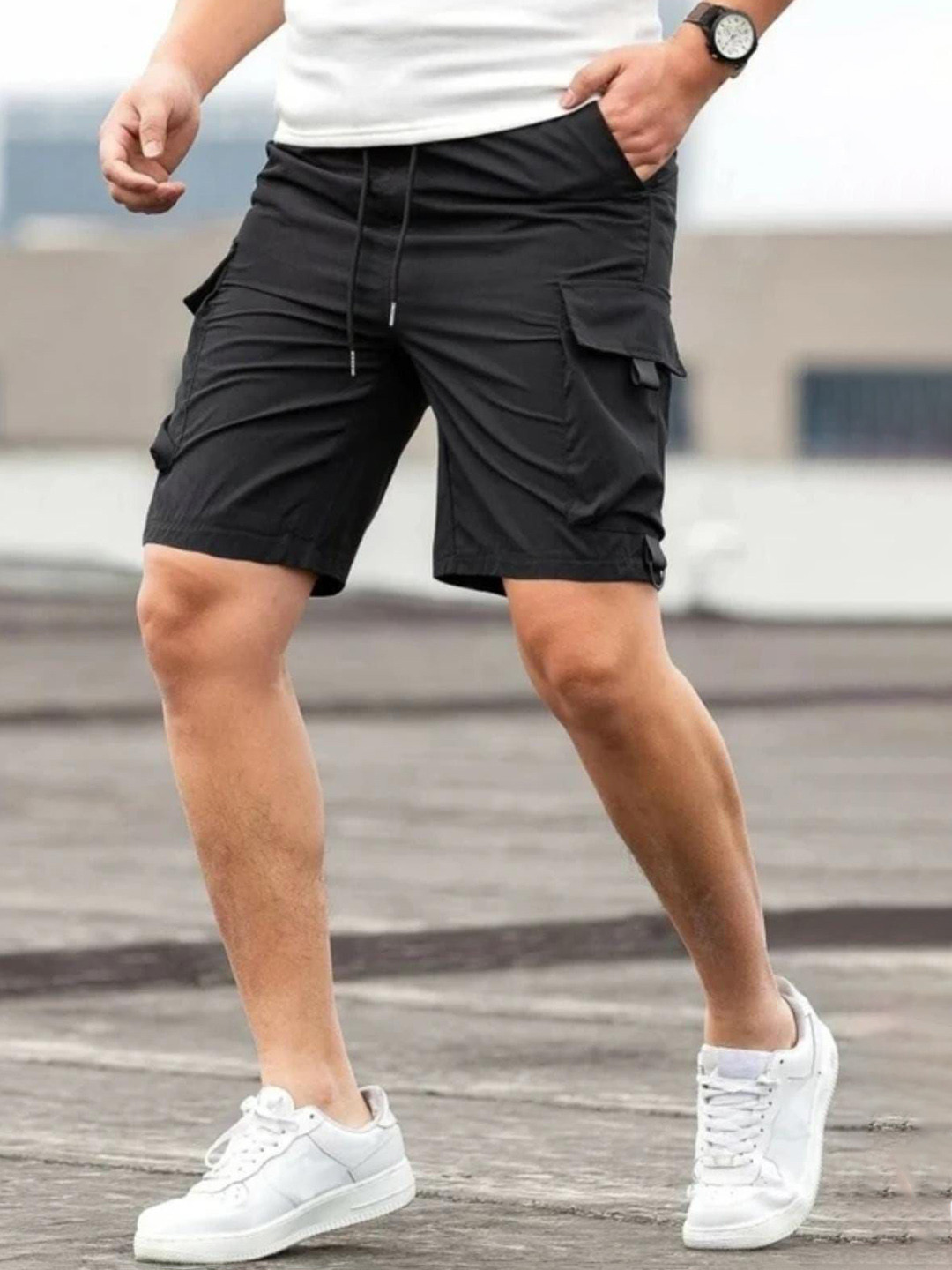 Raavi Men Solid Regular Fit Running Cargo Shorts