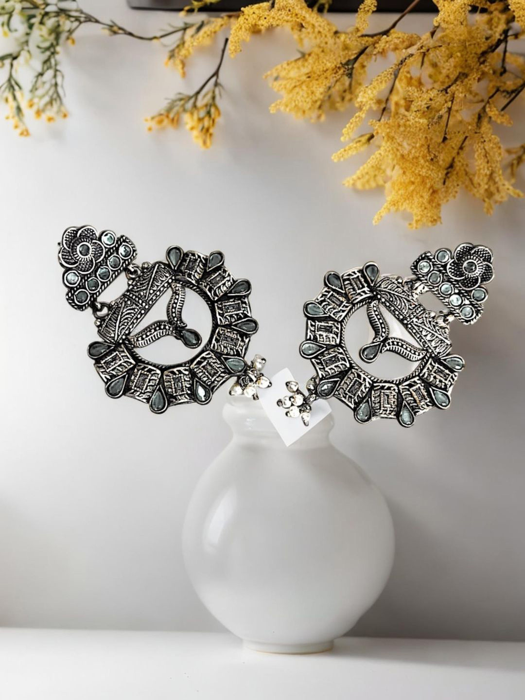 Bucciato Private Limited Stone-Studded & Beaded Drop Earrings