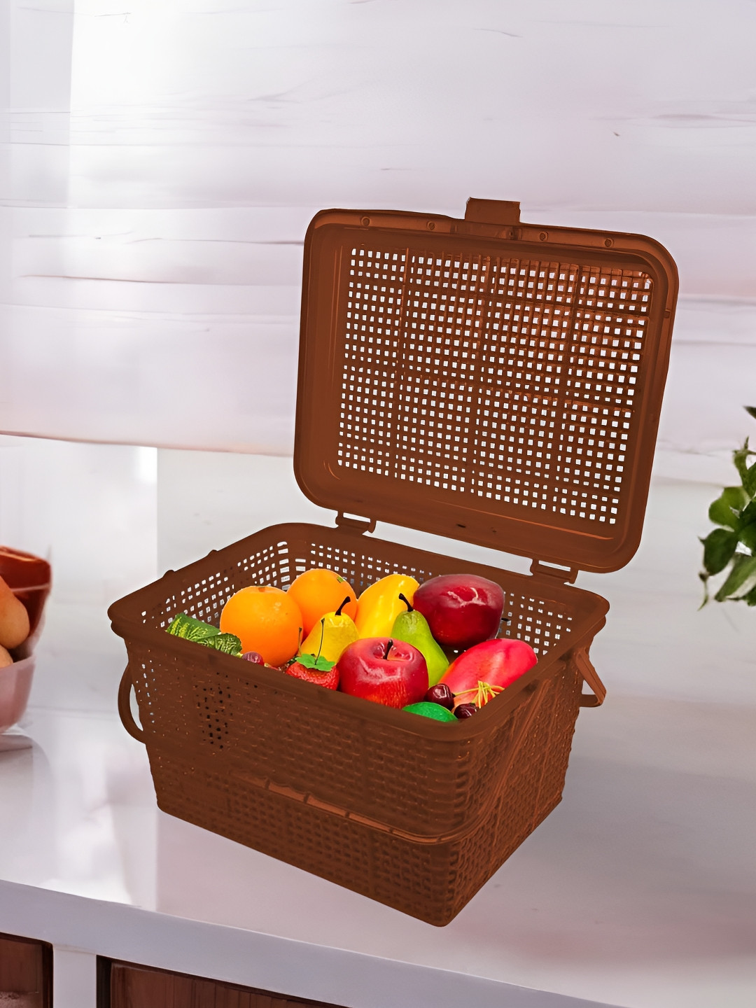Go Hooked Multipurpose Picnic Storage Basket with Snap Lock Dark Brown