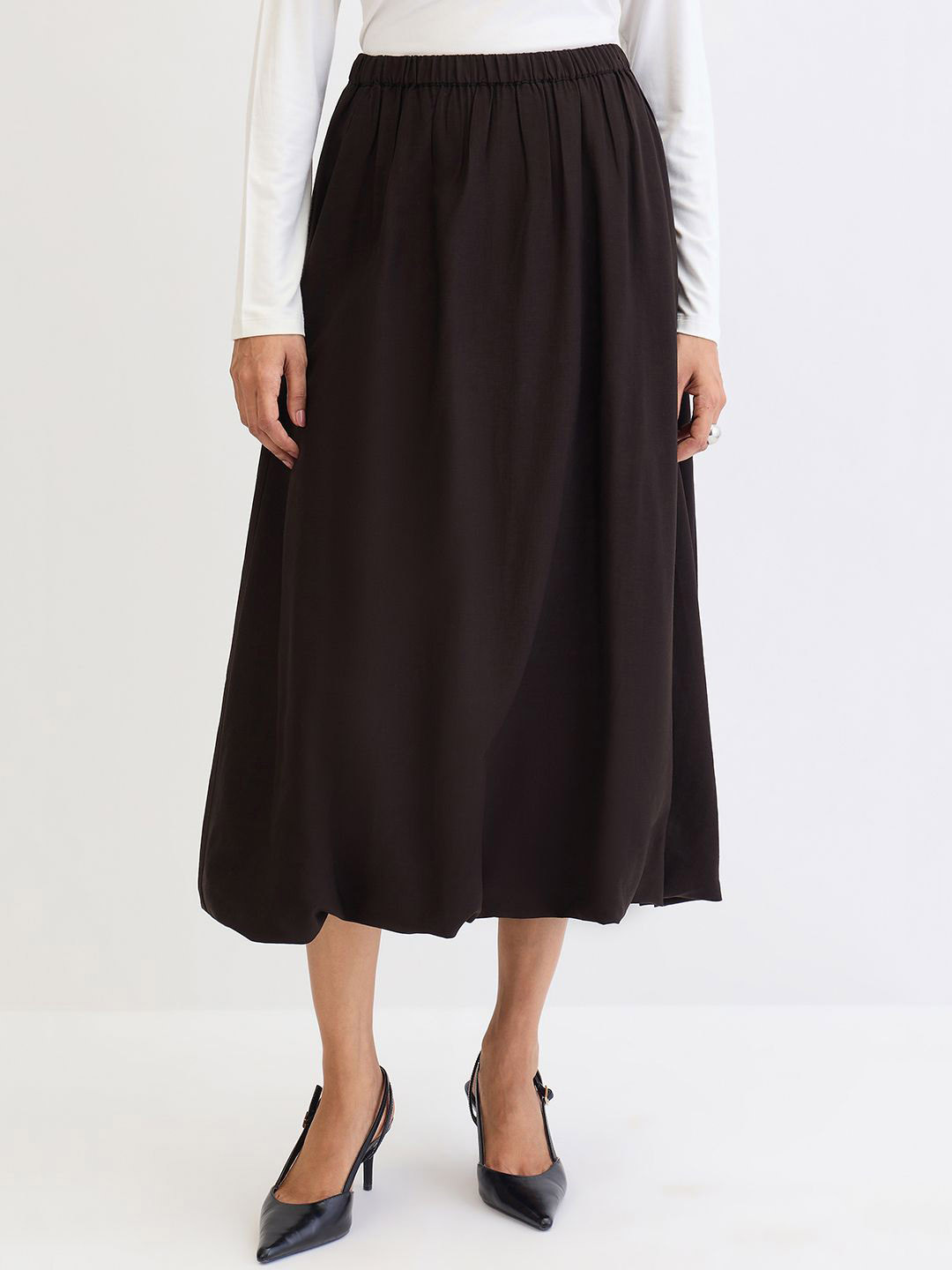 FEMMELLA Bubble Hem Flared Midi Skirt