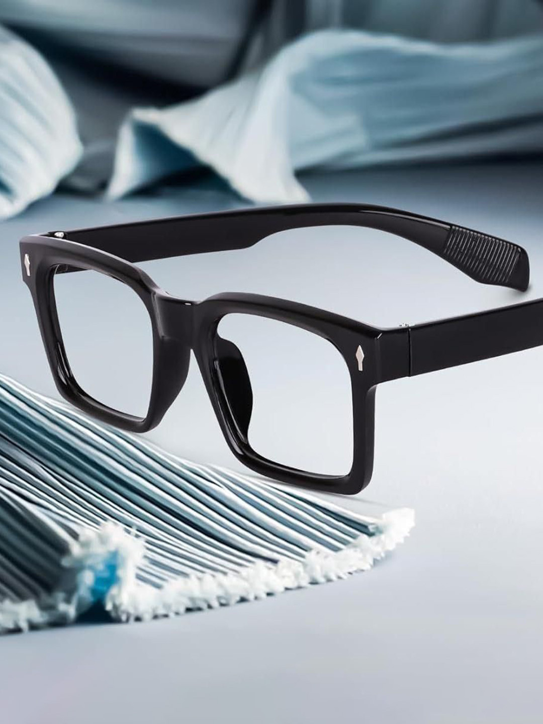 DEXENT COLLECTION Boys Square Sunglasses with UV Protected Lens 5632 Black Clear