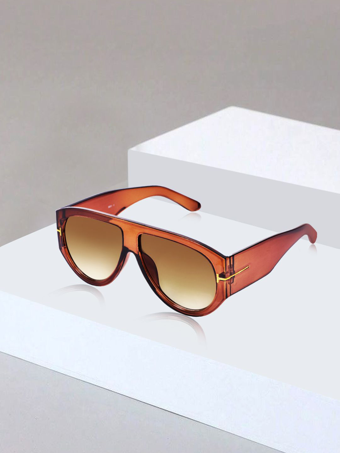 CELEBRITY SUNGLASSES Unisex Aviator Sunglasses with UV Protected Lens CLSG-V696-02