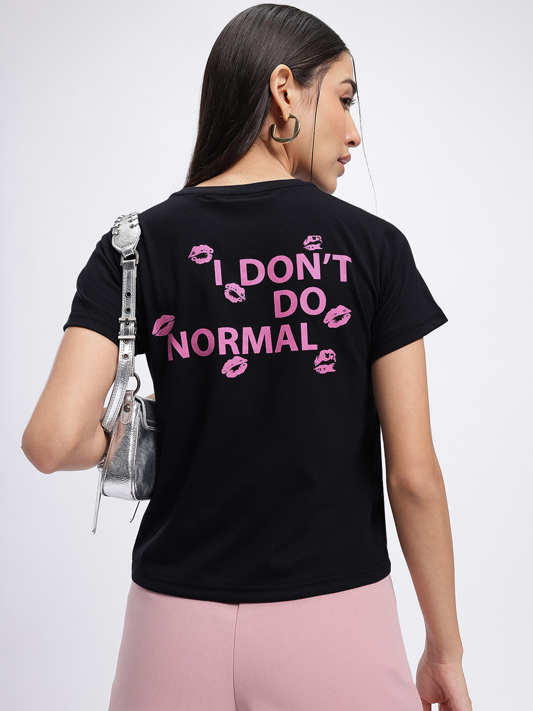 glitchez Typo Print T-shirt