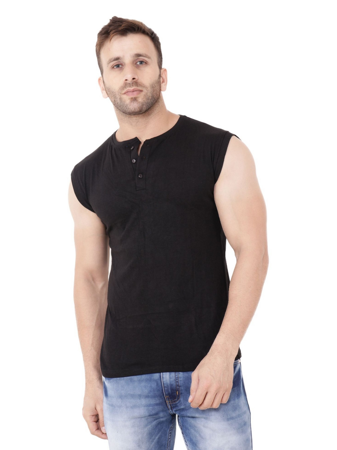 BEYOU FASHION Men Solid Henley Neck Sleeveless Pockets Slim Fit T-shirt