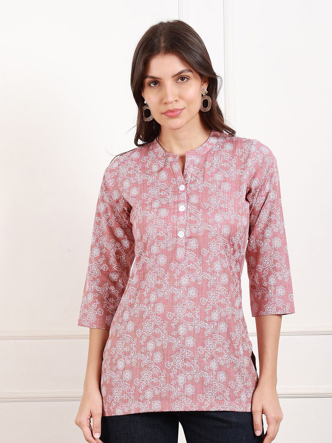 MORDEN MUSE Floral Printed Kurti