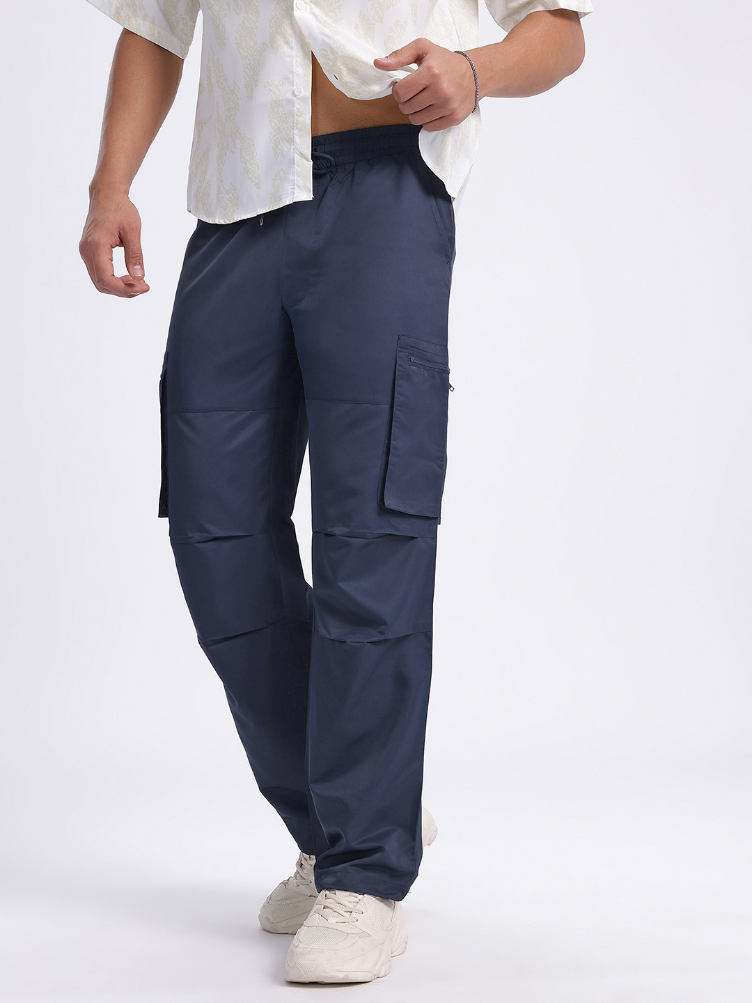 glitchez Men Cargo Crew Relaxed Fit Trouser