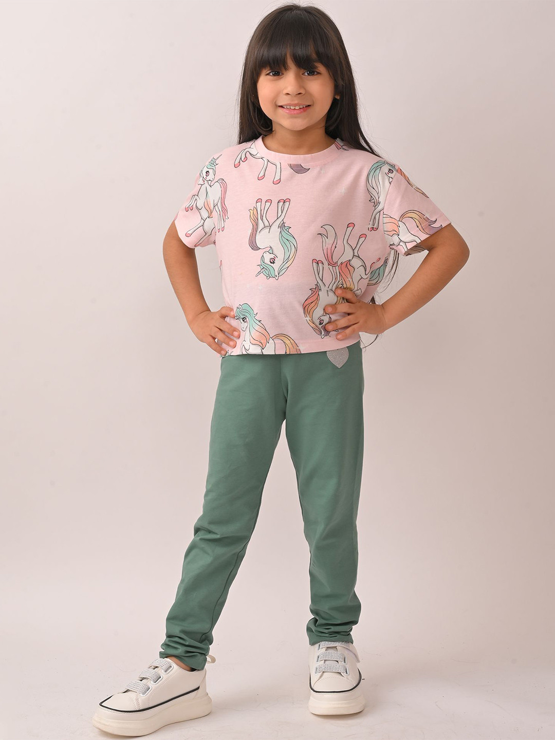 YK kids Girls Unicorn Printed T-Shirt & Leggings Clothing Set