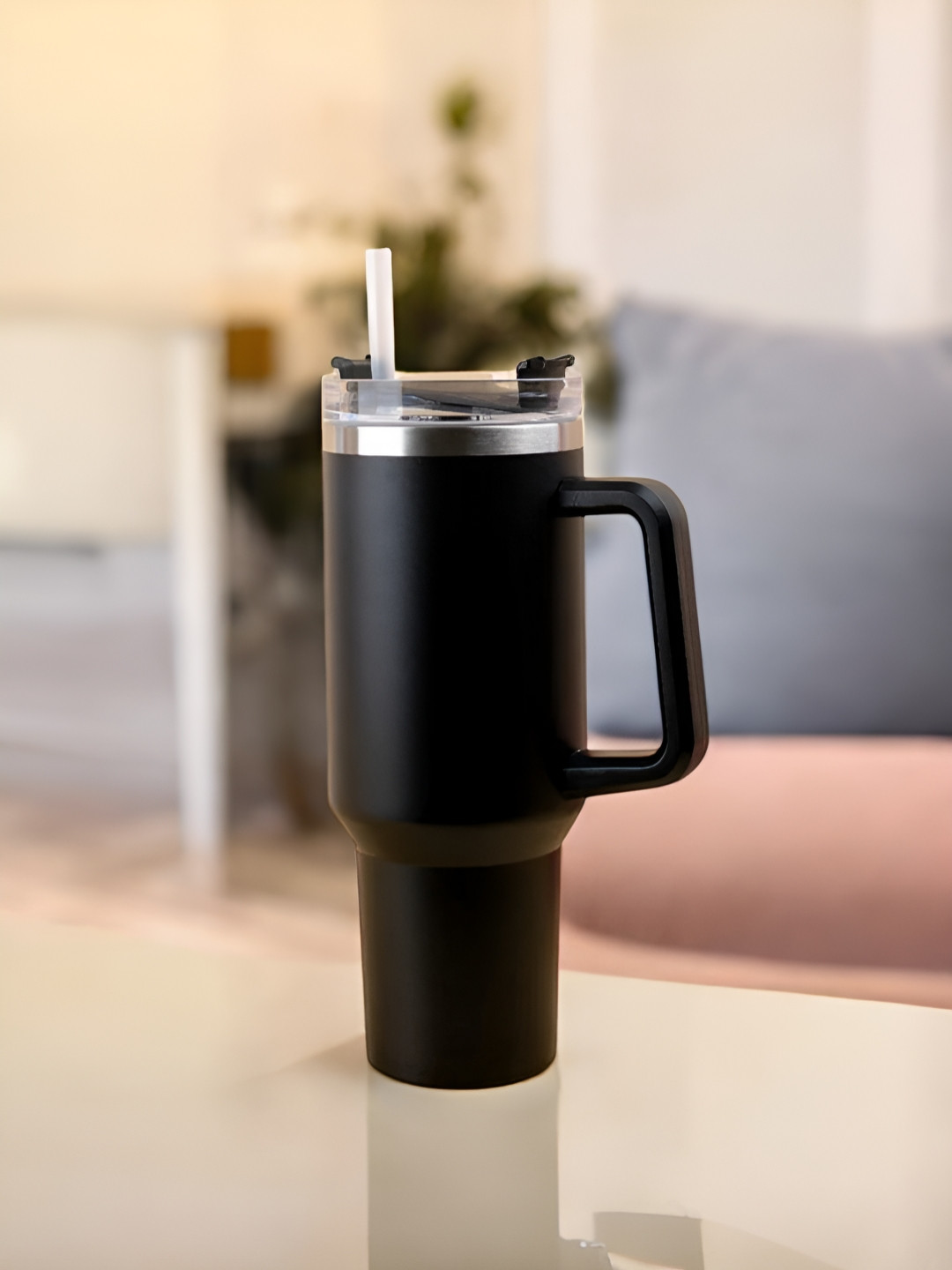 Yellow Bee Black Single Stainless Steel Solid Double Wall Vacuum Water Bottle