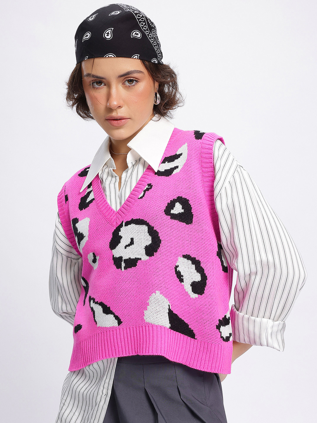 glitchez Animal Printed V-Neck Self Design Sweater Vest