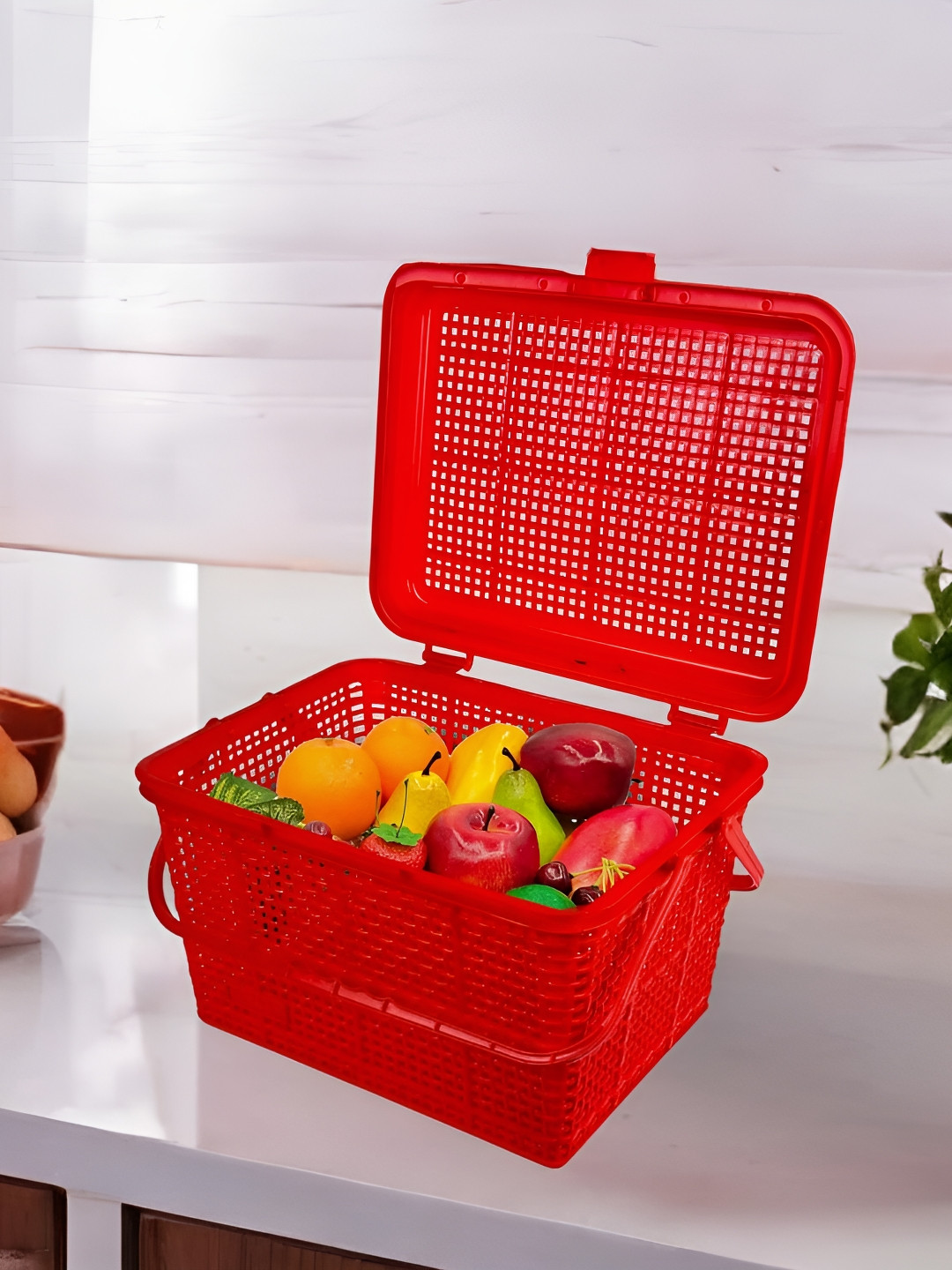 Go Hooked Multipurpose Picnic Storage Basket with Snap Lock Red
