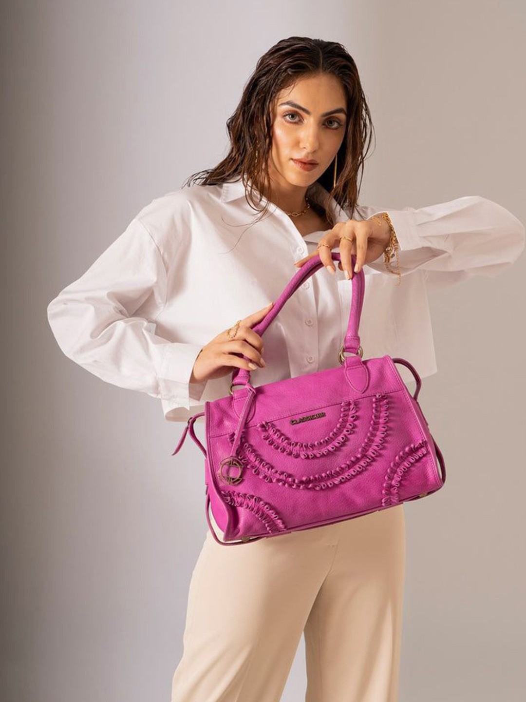 CLASSICUIR Rennes Leather Coiled Shoulder Bag