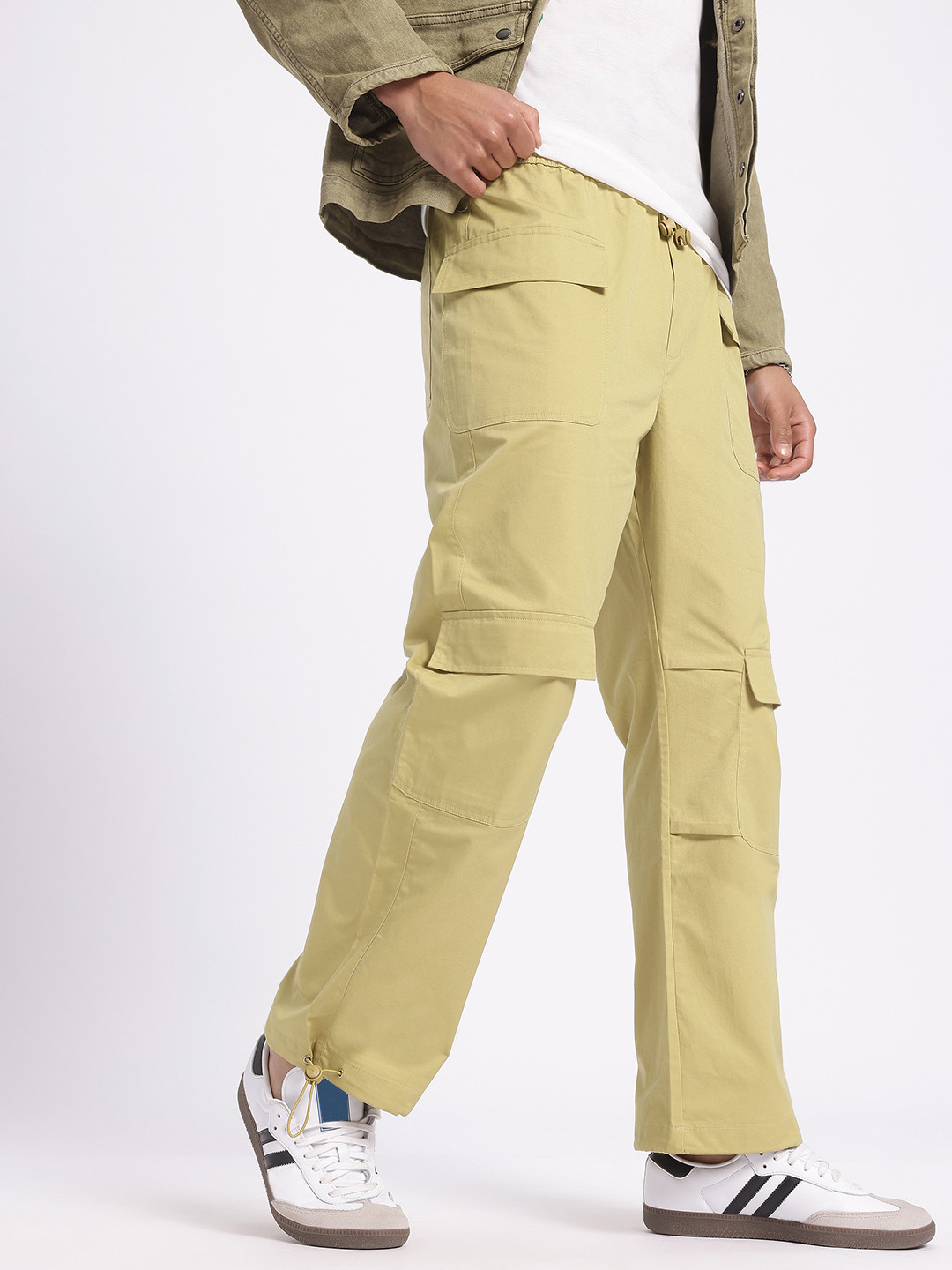 glitchez Men Baggy Mid-Rise Pure Cotton Cargo-Style Straight Fit Trousers