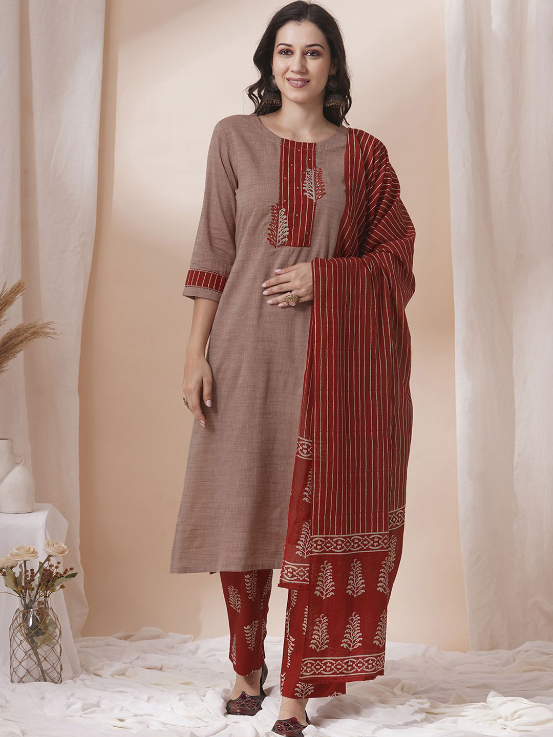 KAMI KUBI Floral Yoke Design Thread Work Pure Cotton Kurta With Trousers And Dupatta