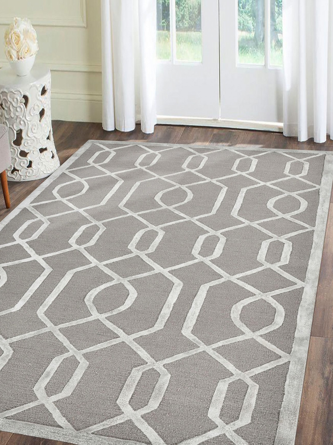 saraswatii global Lineation Grey & Off White Geometric Tufted Woollen Carpet