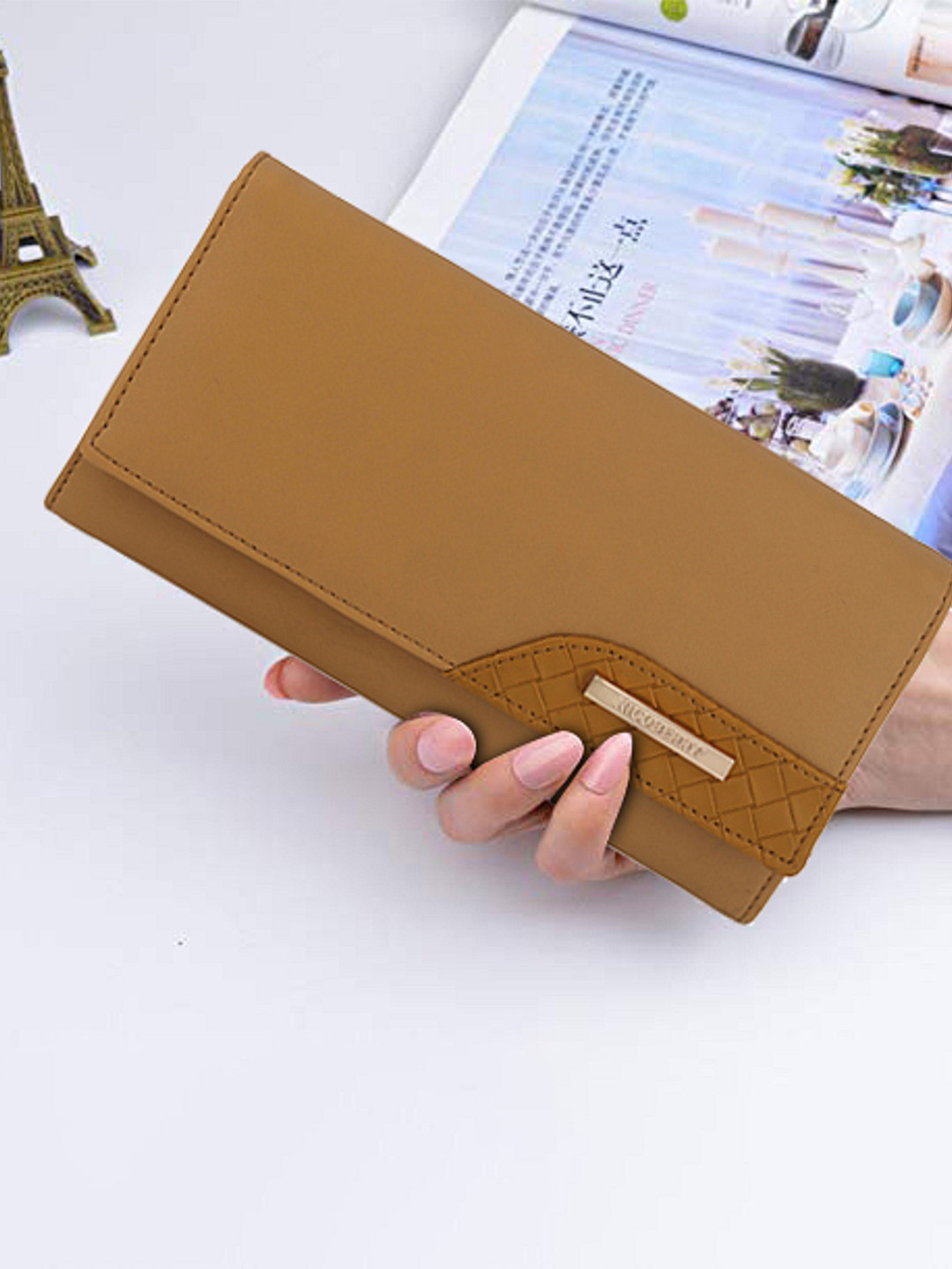 Nicoberry Envelope Clutch