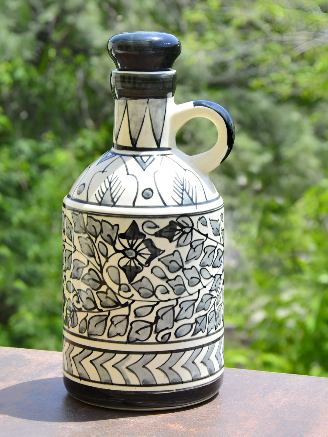 StyleMyWay Hand-Painted Black & White Oil Dispenser 1000 ml