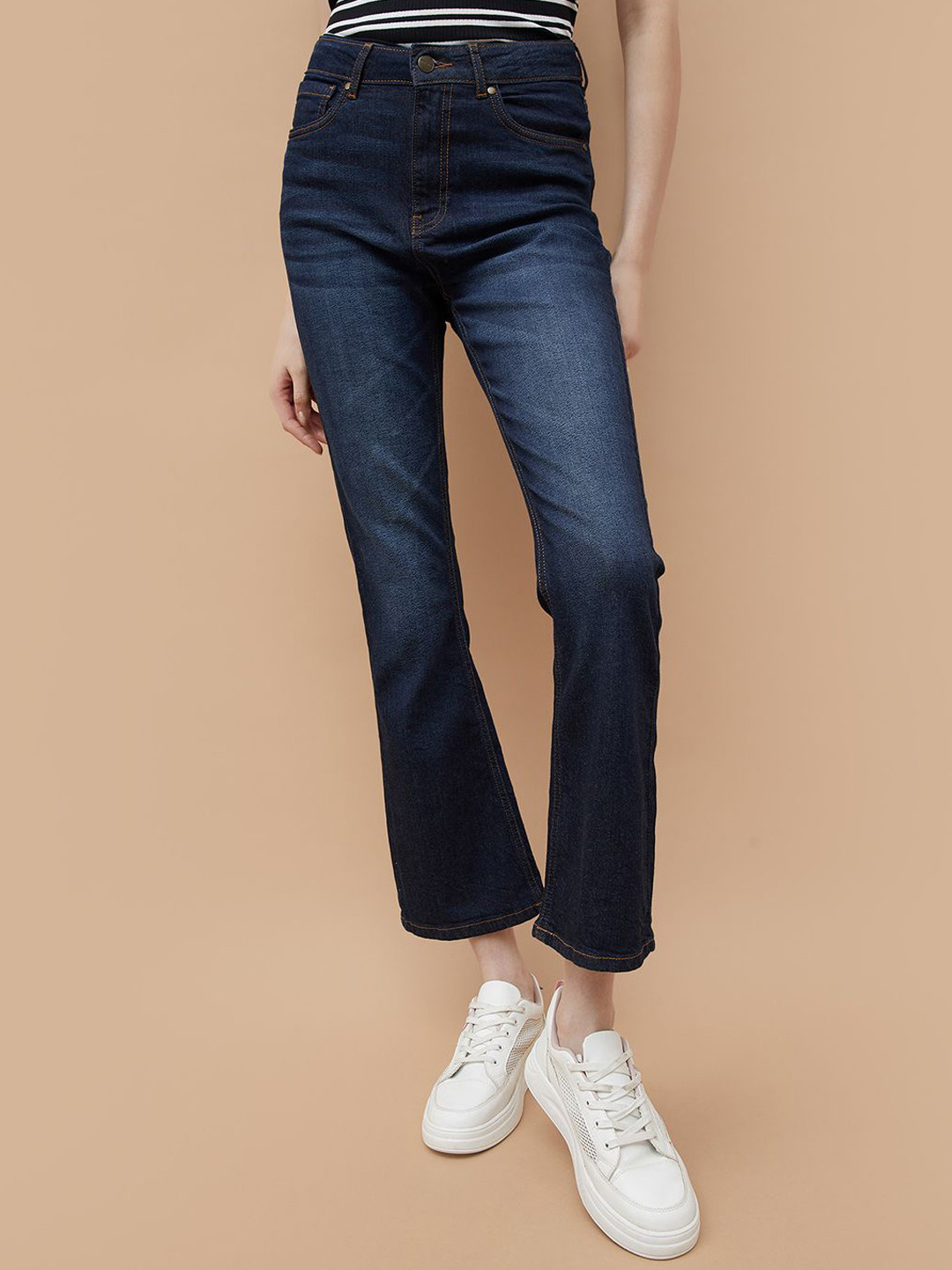 Fame Forever by Lifestyle Women Bootcut Mid-Rise Light Fade Jeans