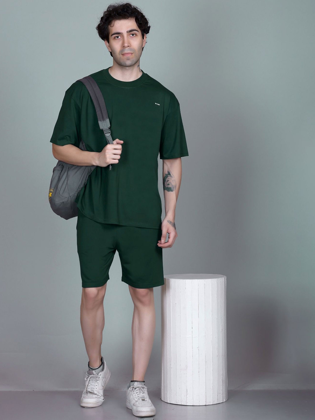 SANE ORIGINALS Men Solid Mid-Rise Regular Fit Shorts