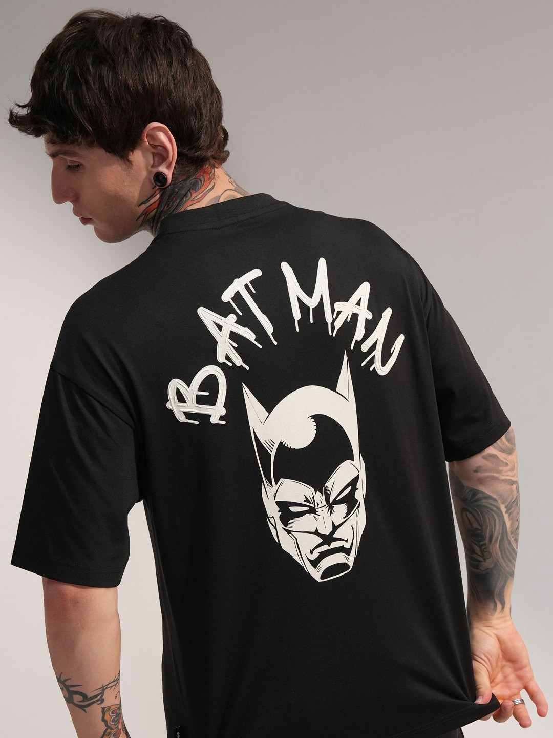 HIGHLANDER Men Batman Printed Drop-Shoulder Sleeves Relaxed Fit T-shirt