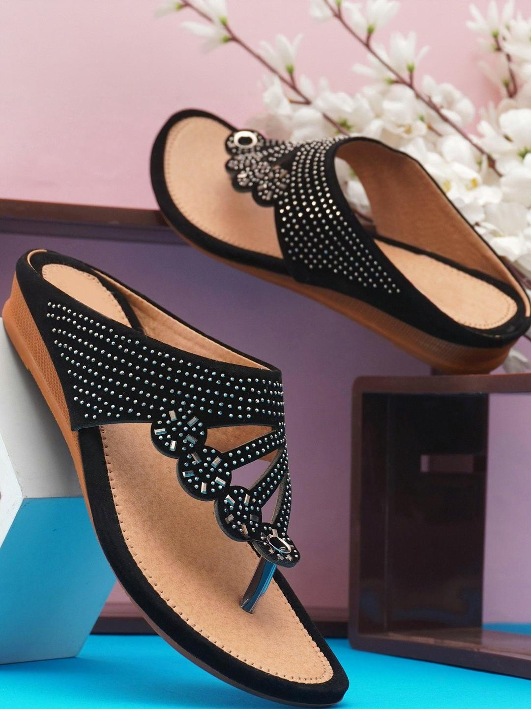MADAM MAYA Women Comfort Sandals