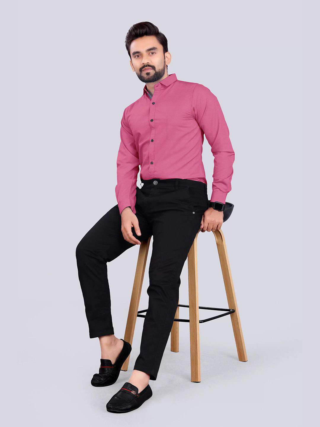 Tee Projekt Men Solid Standard Chest Pocket Spread Collar Regular Fit Cotton Formal Shirt