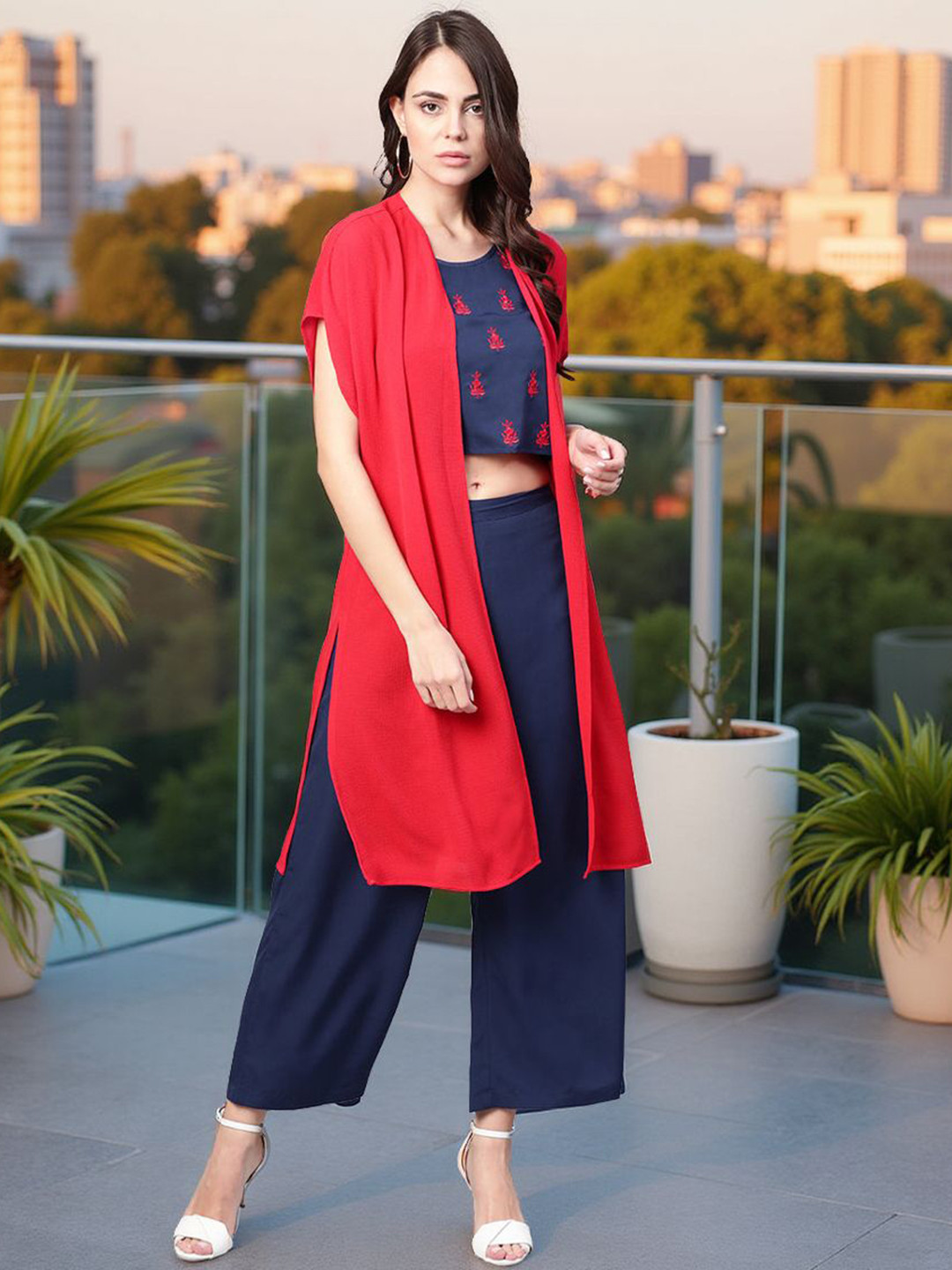Zima Leto Embroidered Round Neck Top & Trousers With Loose Shrug Co-Ord Set
