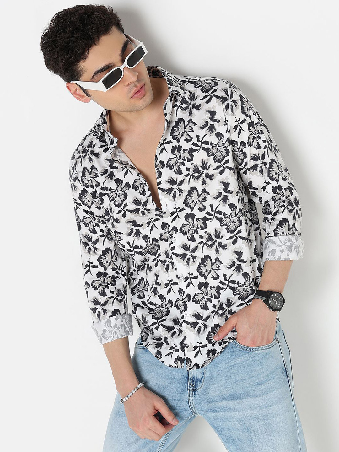 R&B Men Floral Printed Spread Collar Satin Casual Shirt