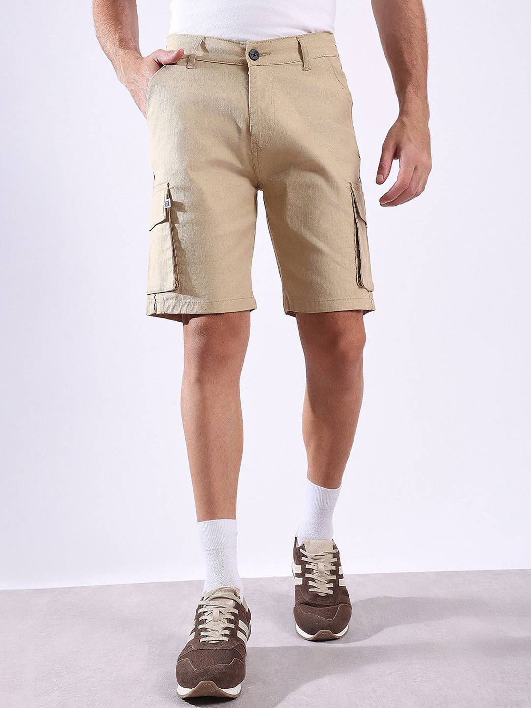 Hence Men Linen Mid-Rise Cargo Shorts