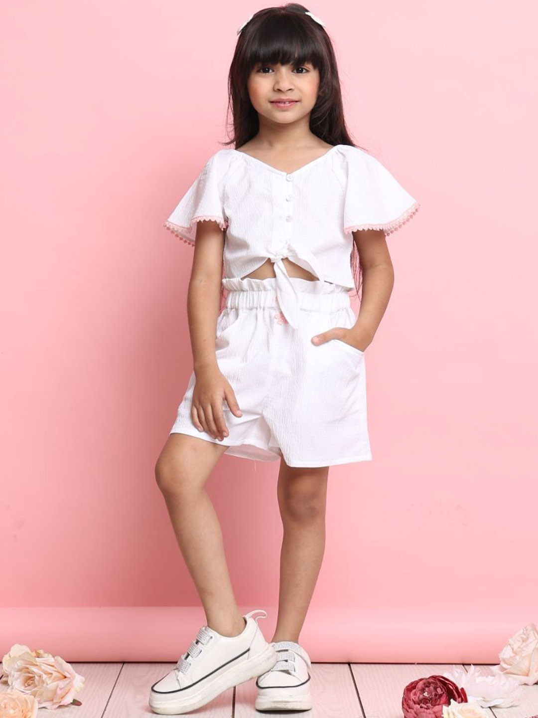 SAKA DESIGNS Girls Self Design V-Neck Front Knot Top With Shorts