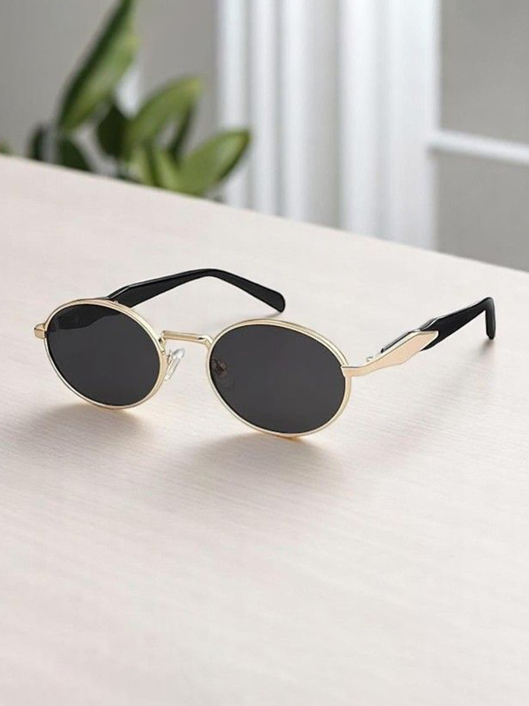 RICH CLUB Unisex Oval Sunglass-G BLk