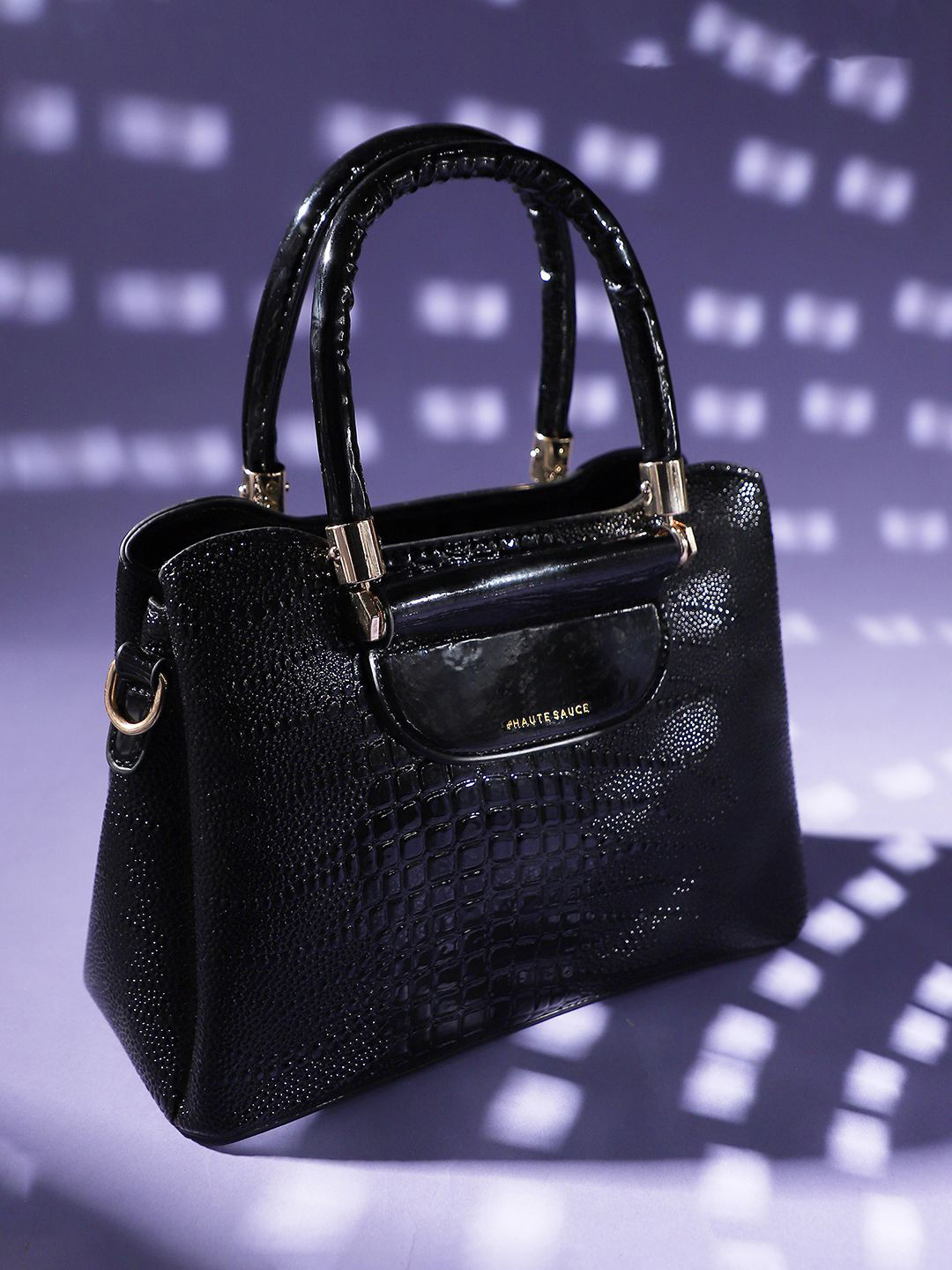 HAUTE SAUCE  Women Structured Croc Handbag
