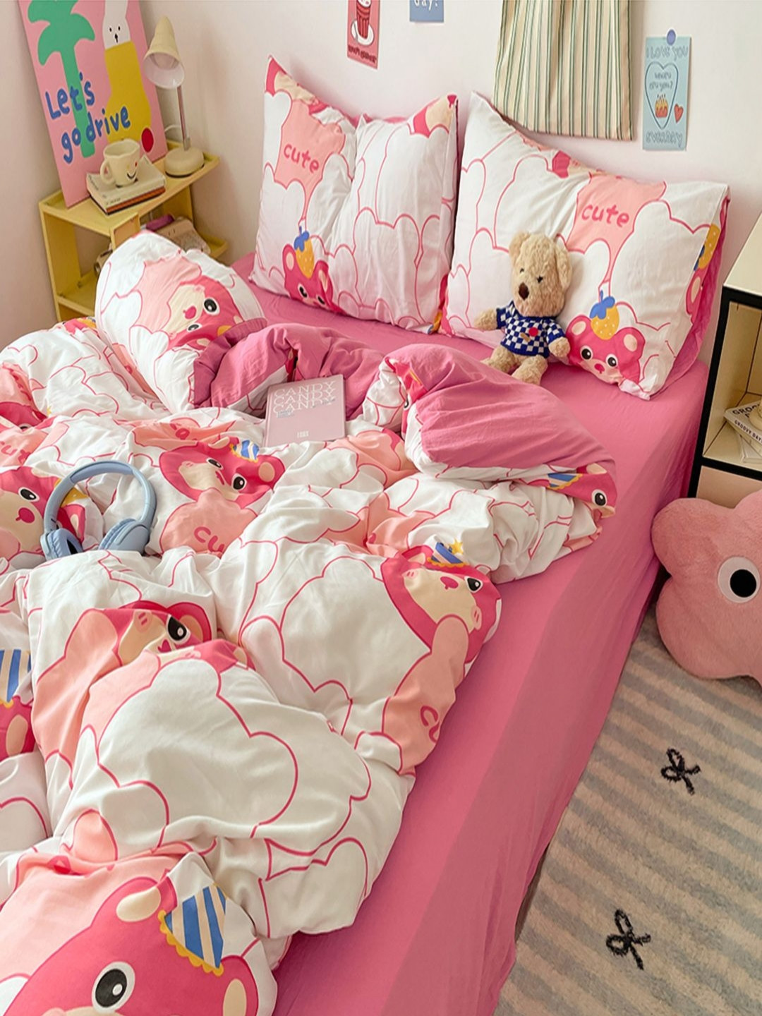 JC HOME Pink & White Cartoon Characters Polycotton 3 Piece Double King Regular Bedding Set