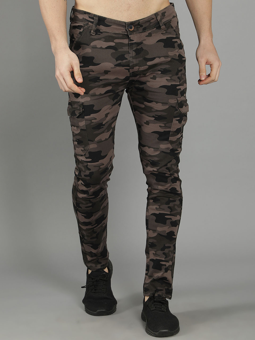 Hence Men Camouflage Printed Slim Fit Easy Wash Cotton Cargos Trousers