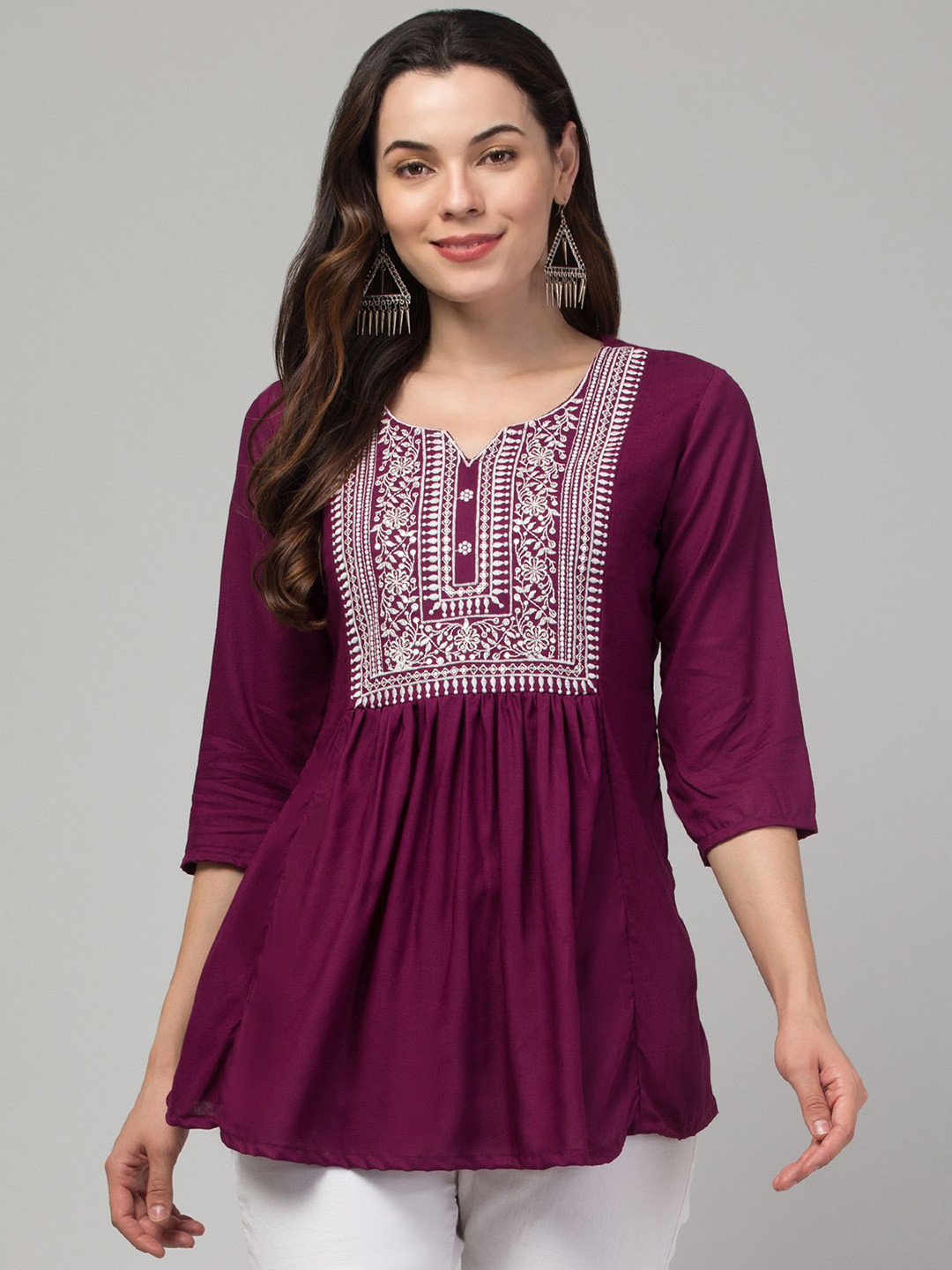 CROWN KING Embroidered V-Neck Sequinned Sequinned Kurti