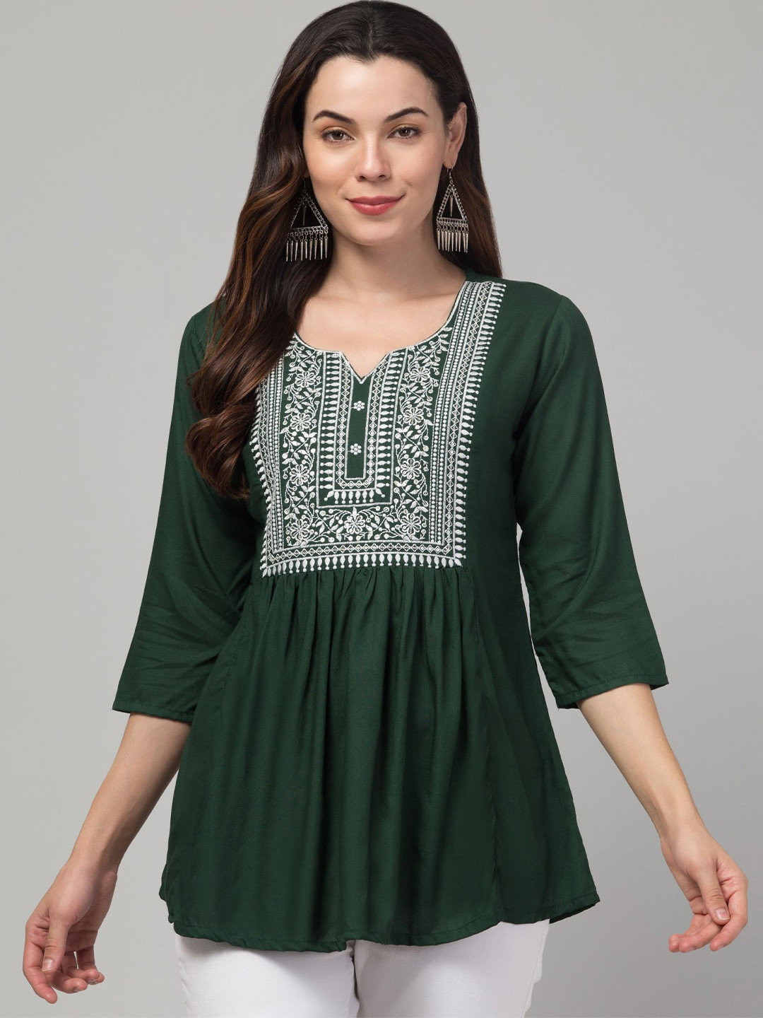 CROWN KING Ethnic Motifs Embroidered V-Neck Sequinned Sequinned Kurti