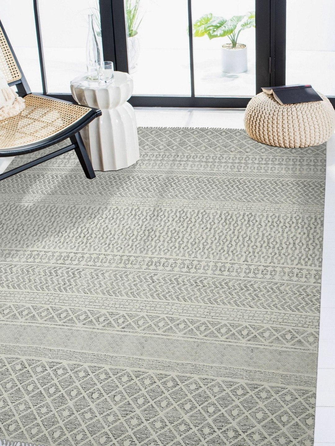 saraswatii global Geometric Hand-Tufted Cotton Carpet